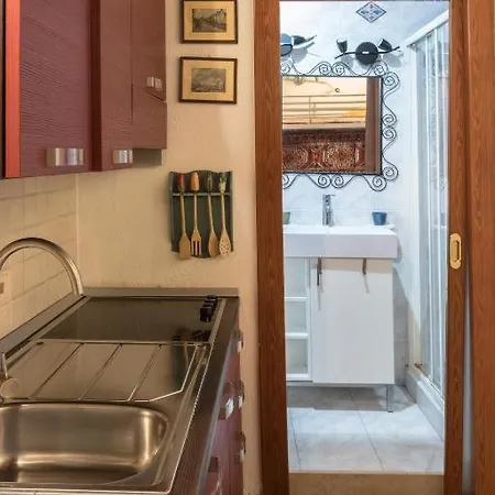 Nicolaiano Not Valid Appartement